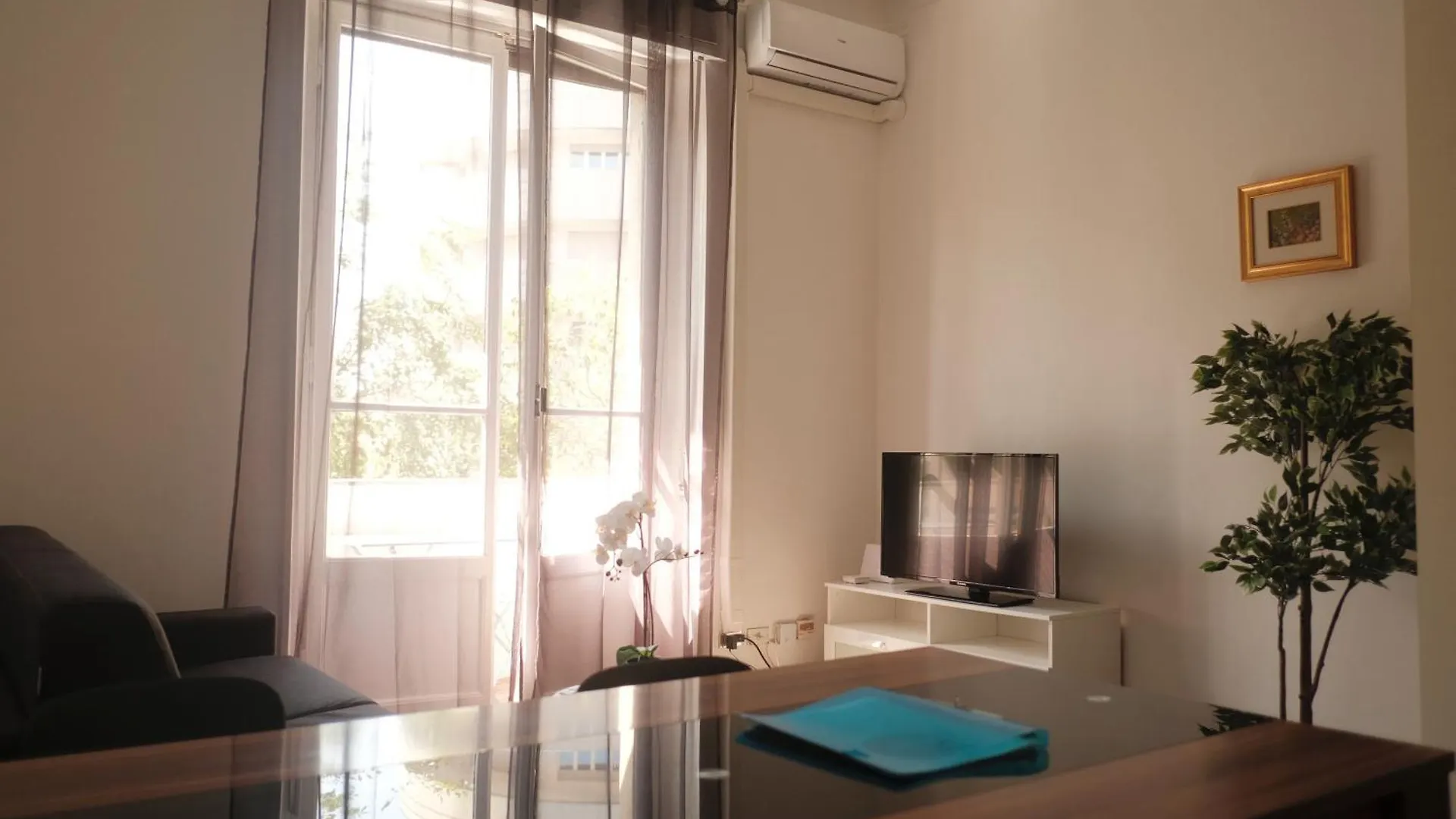 Bwr - Beautiful Apartment Near Navigli Milão